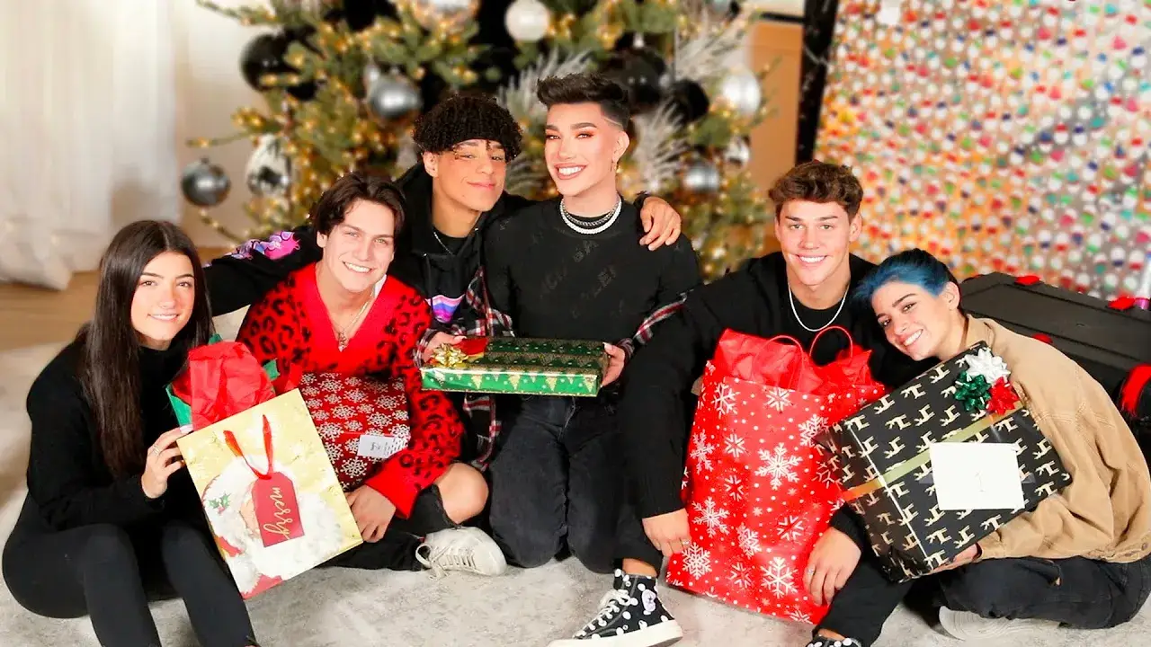 Best Friends Buy Each Other Christmas Gifts!